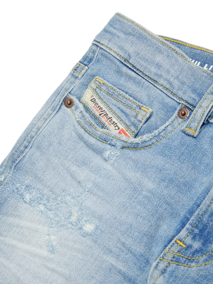 Diesel jeans gamba dritta Viker lavaggio blu chiaro