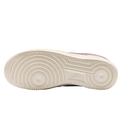 Nike - Nike Air Force 1 ’07